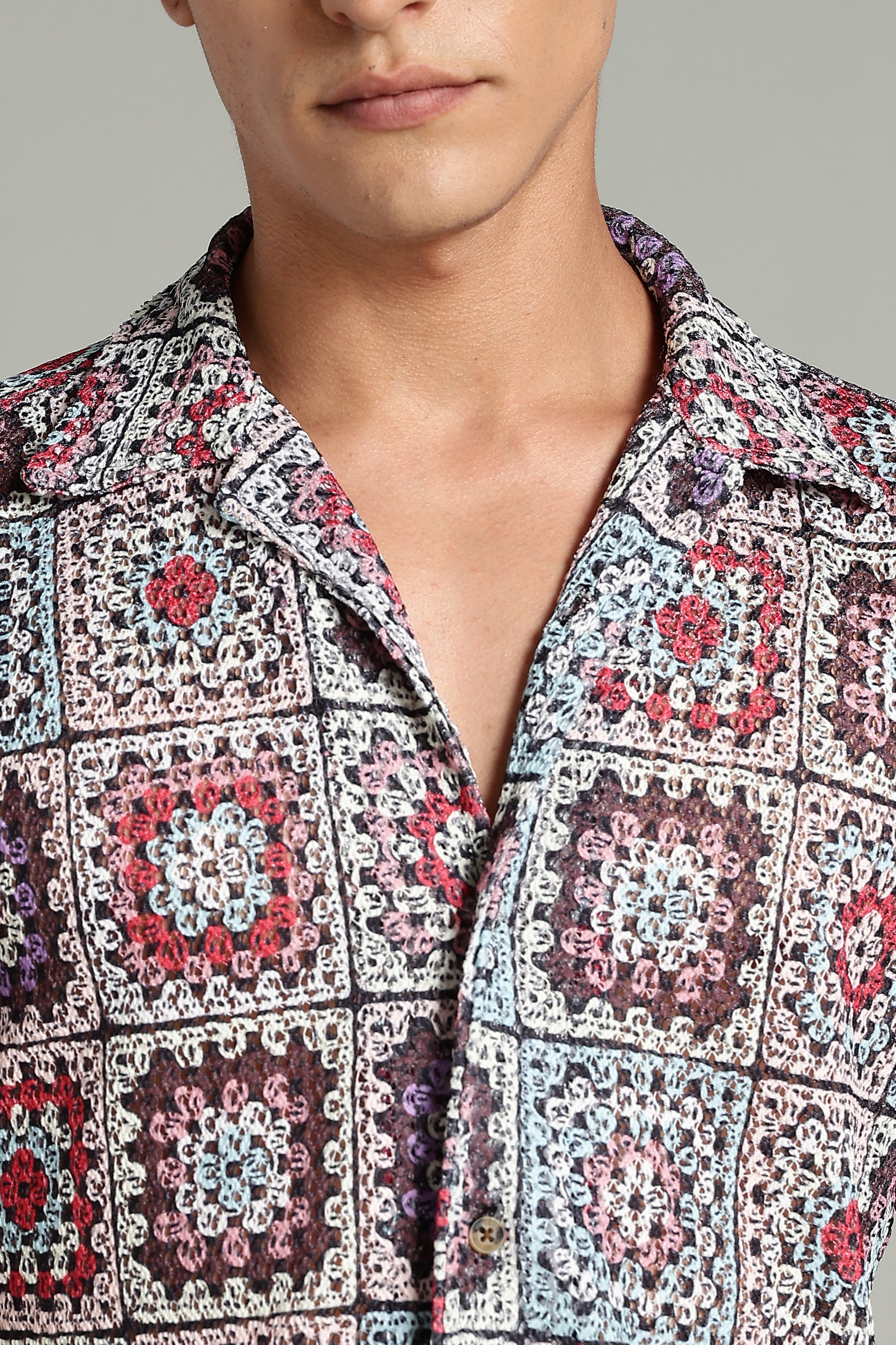 SMOKE CORCHET ABSTRACT SHIRT